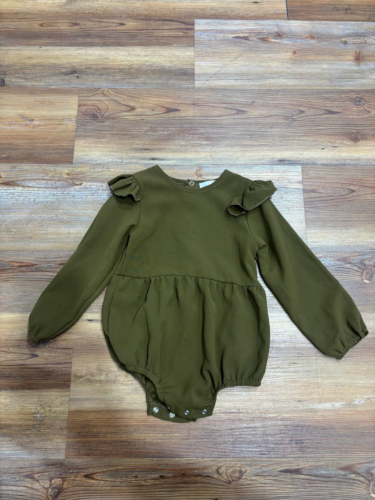 Olive LS Ruffle Bubble