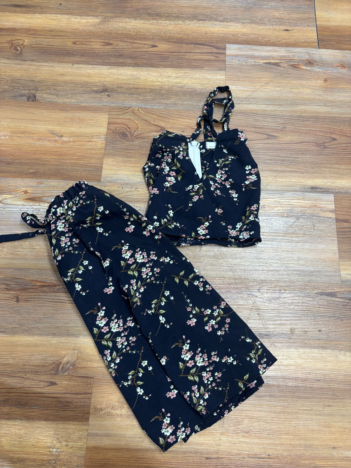 Navy Floral Cropped Set